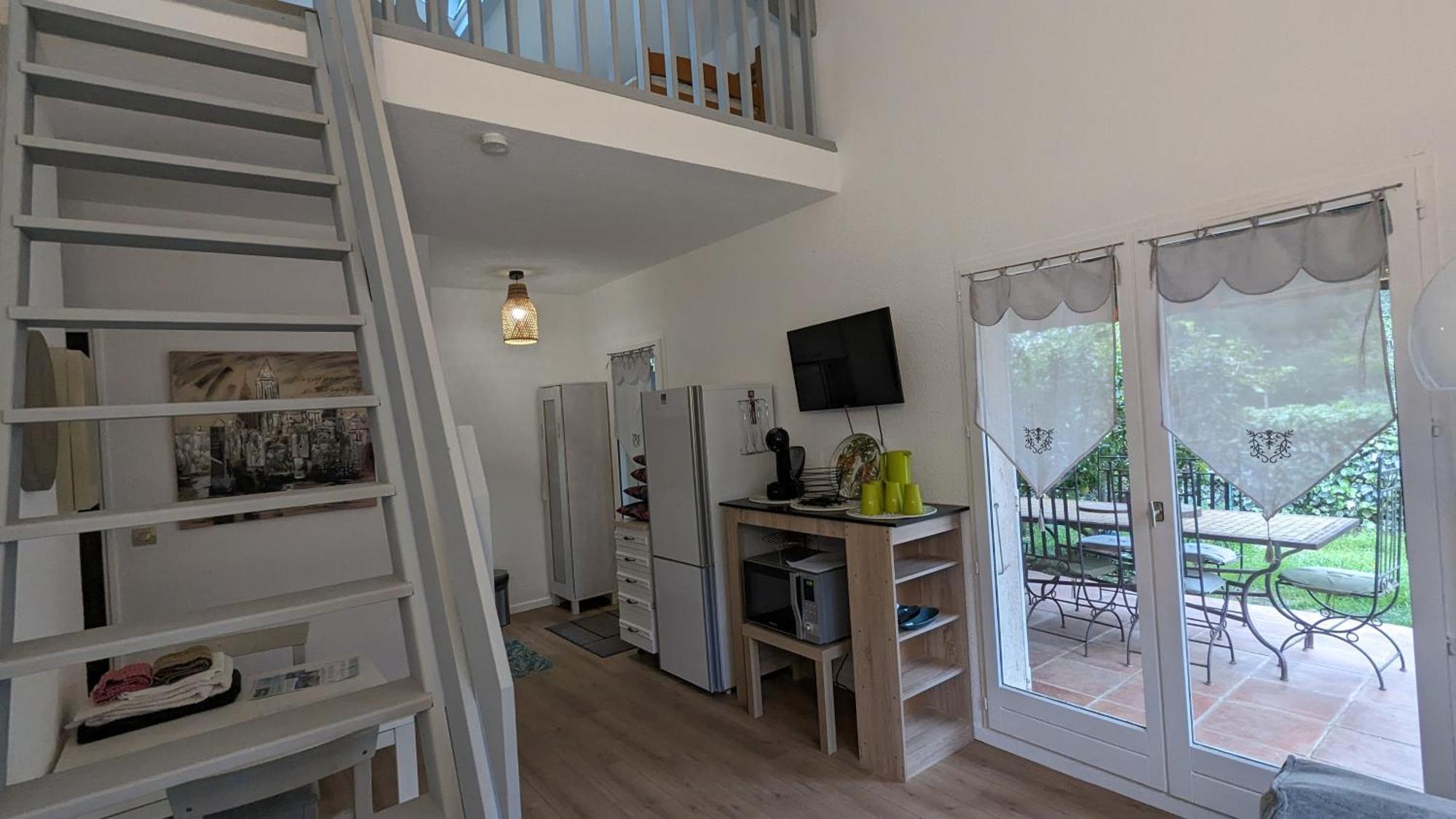 Maisonnette Kalis Calme Avec Climatisation Parking Jardin Cadre Campagne Plages A Pieds Bandol Exterior foto