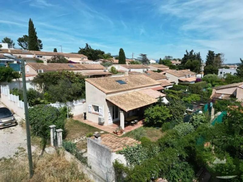 Maisonnette Kalis Calme Avec Climatisation Parking Jardin Cadre Campagne Plages A Pieds Bandol Exterior foto